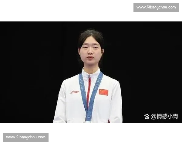 体育周刊精选：揭秘电竞选手背后的故事，泪水与汗水铸就辉煌！